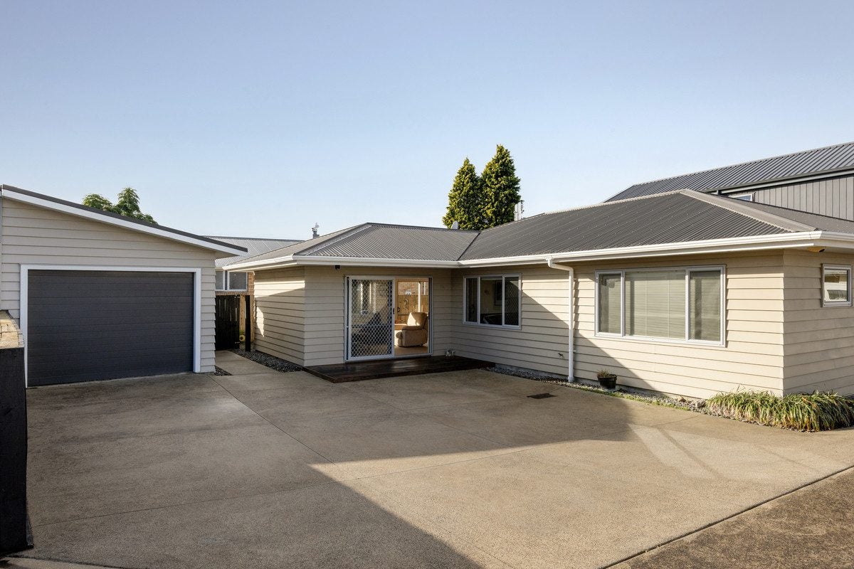 10A Queen Road, Bellevue, Tauranga - Carousel 1