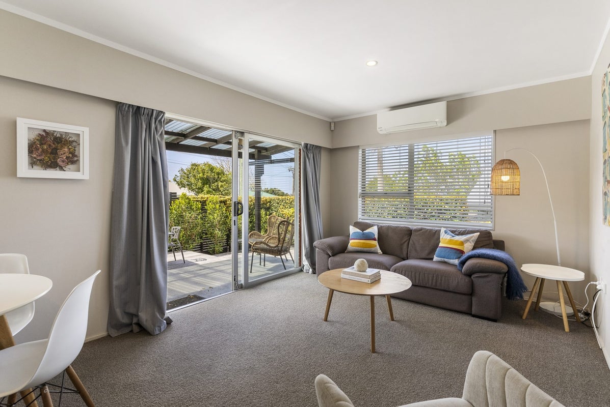 2/13 Tawa Road, Onehunga, Auckland - Carousel 2