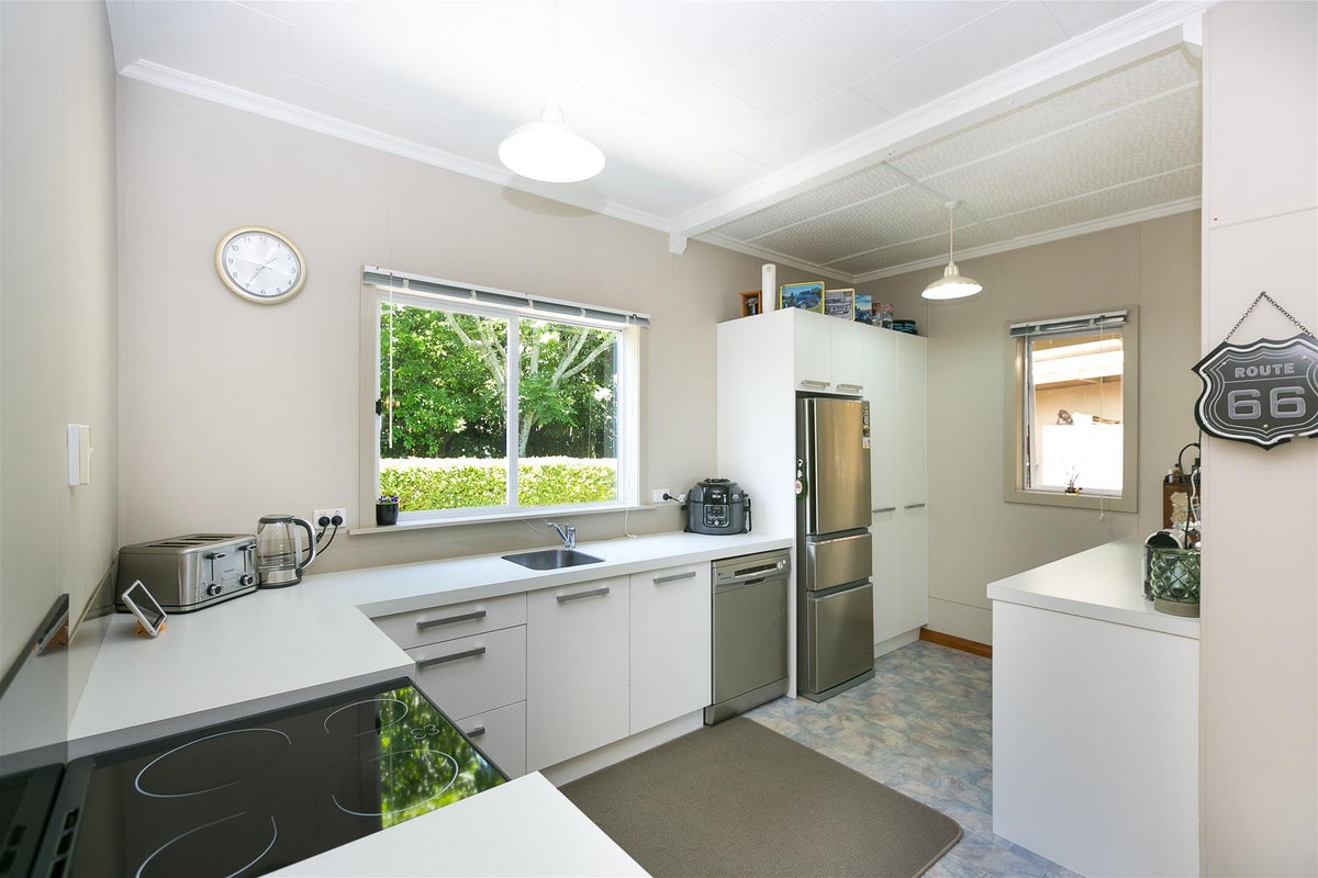 160 Henwood Road, Paraite, New Plymouth - Carousel 4