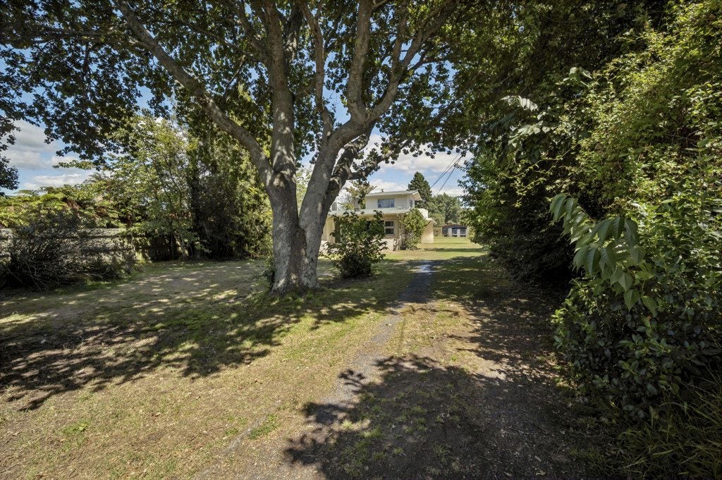 64 Robinson Avenue, Holdens Bay, Rotorua - Carousel 1