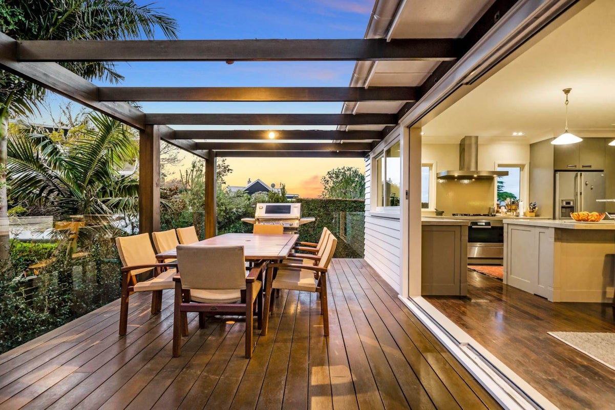16 Bongard Road, Mission Bay, Auckland - Carousel 14