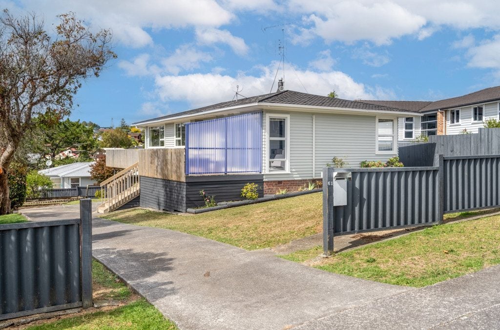 61 Advene Road, Cockle Bay, Auckland - Carousel 2