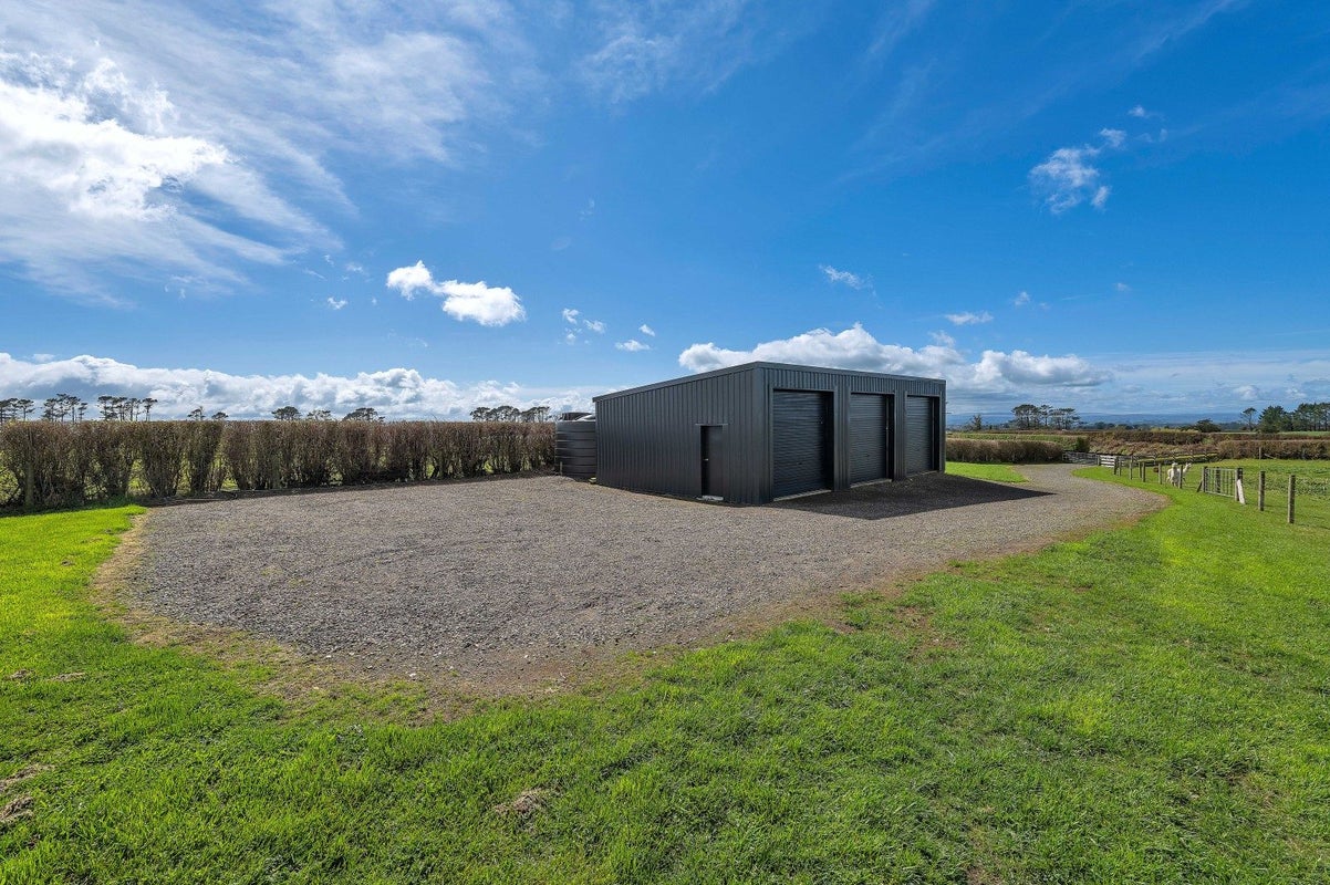 376 Monmouth Road, Pembroke, Stratford - Carousel 14