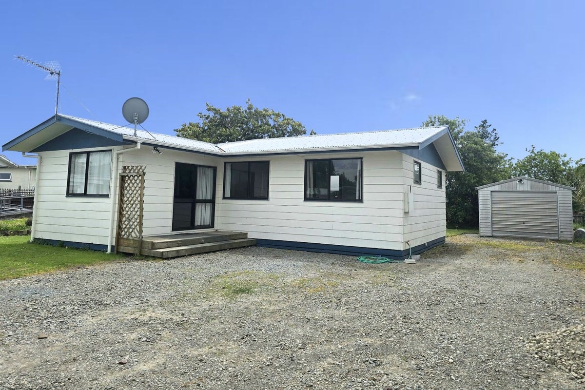 5 Allenby Street, Lansdowne, Masterton - Carousel 1