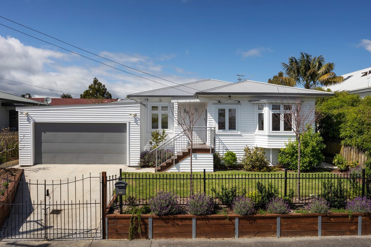 24 Monaghan Avenue, Mount Albert, Auckland - Carousel 1