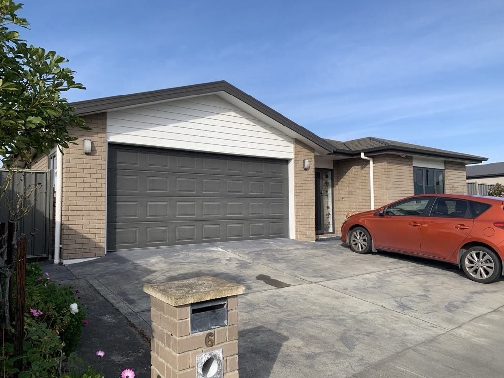 6 Lindis Place, Poraiti, Napier - Carousel 1