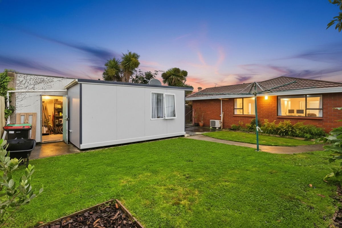 14B Ravelston Street, Saint Kilda, Dunedin - Carousel 2