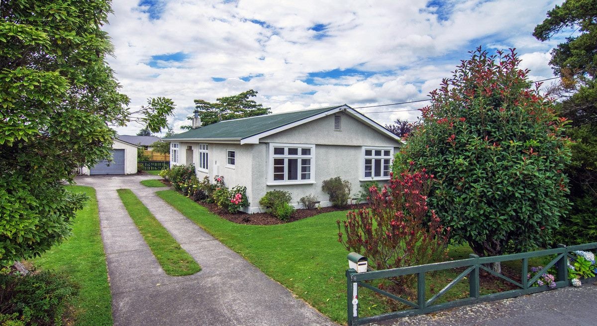 6 Lansdowne Crescent, Lansdowne, Masterton - Carousel 1