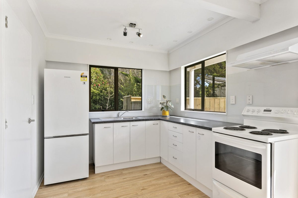30A Bassett Road, Johnsonville, Wellington - Carousel 2