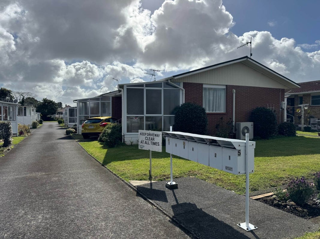 3/5 Coyle Street, Sandringham, Auckland - Carousel 1