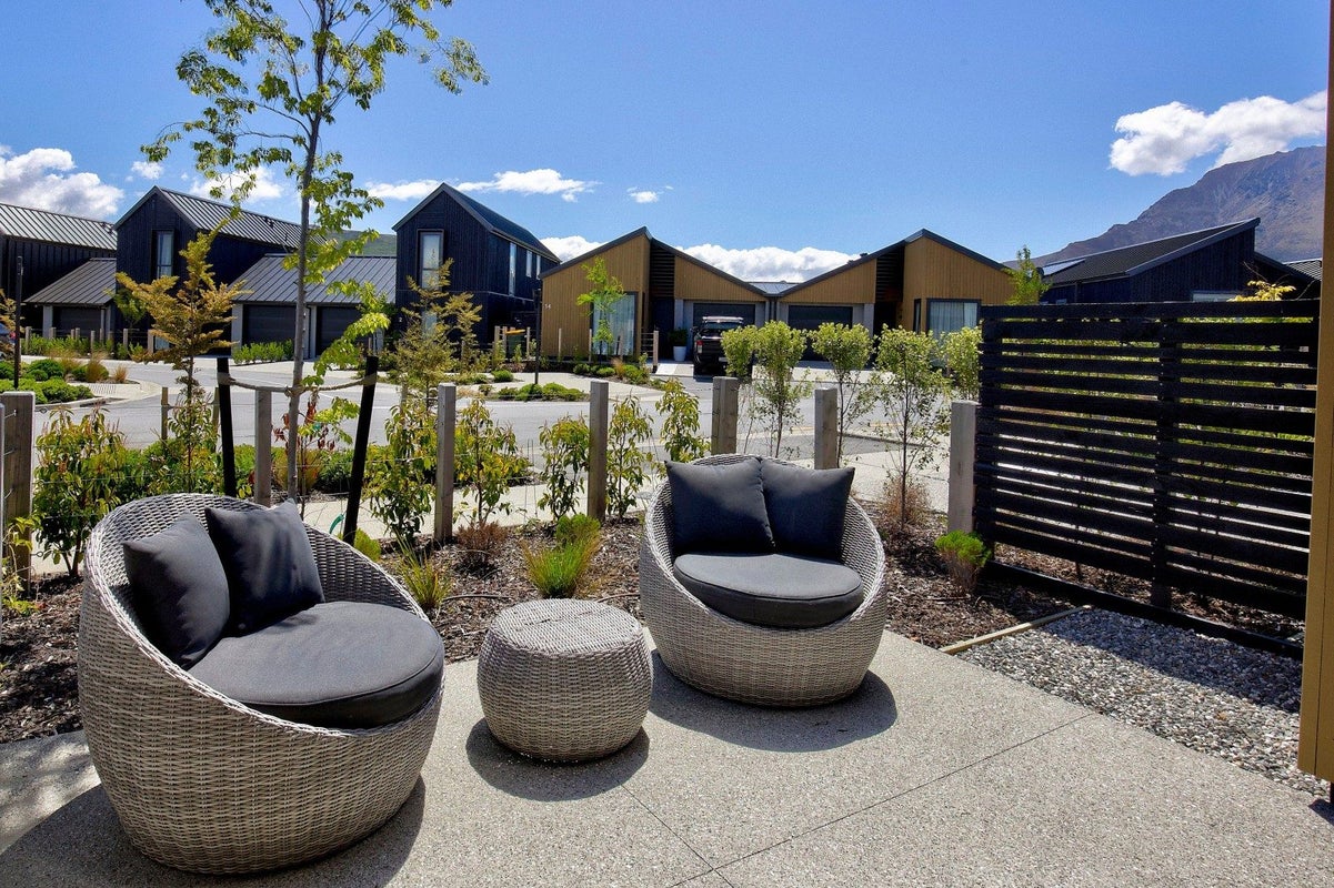 17 Inder Street, Jacks Point, Queenstown - Carousel 2