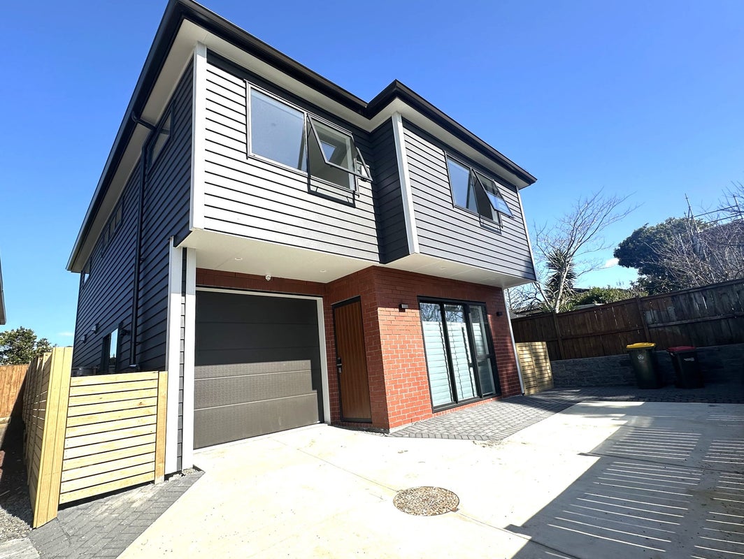 25C Borrowdace Avenue, Botany Downs, Auckland - Carousel 1