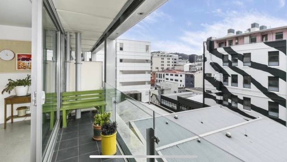 33/72 Tory Street, Te Aro, Wellington - Carousel 1