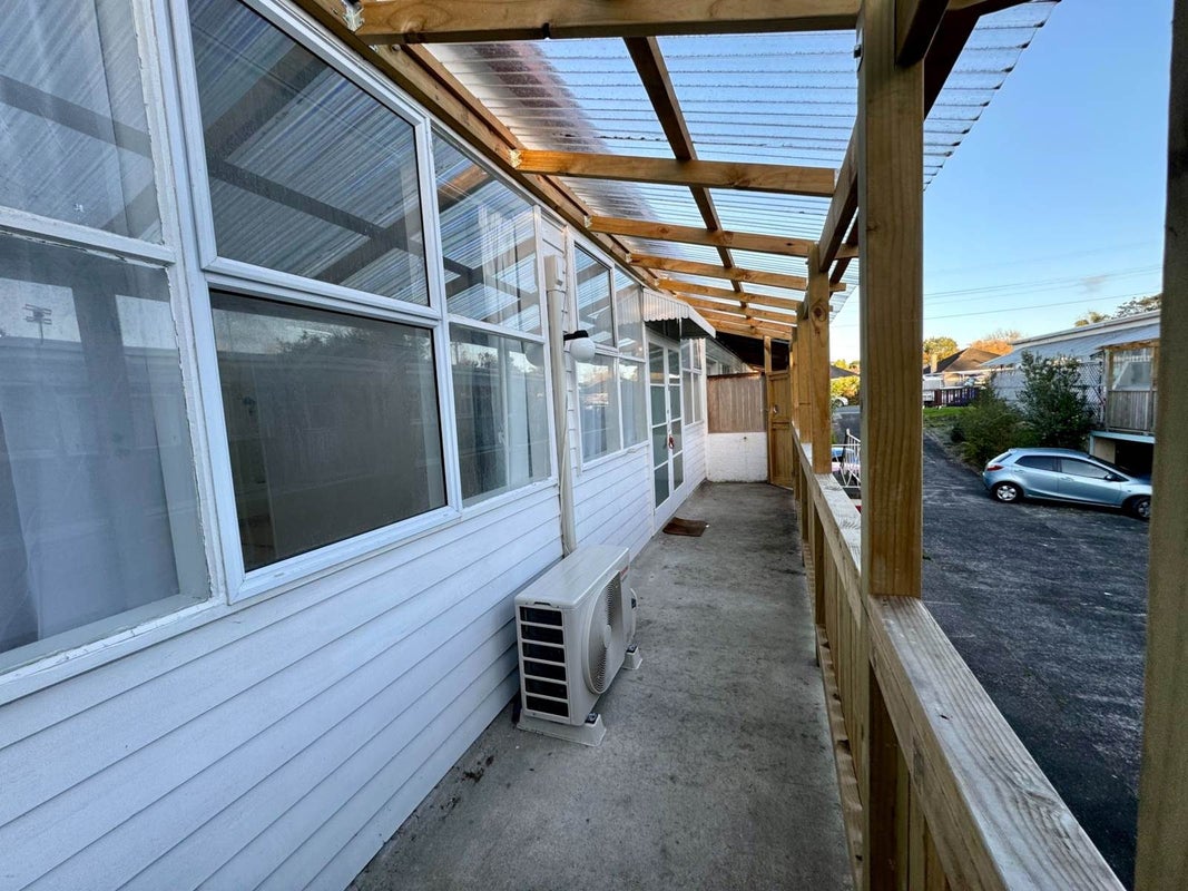 6/29 Wingate Street, Avondale, Auckland - Carousel 2