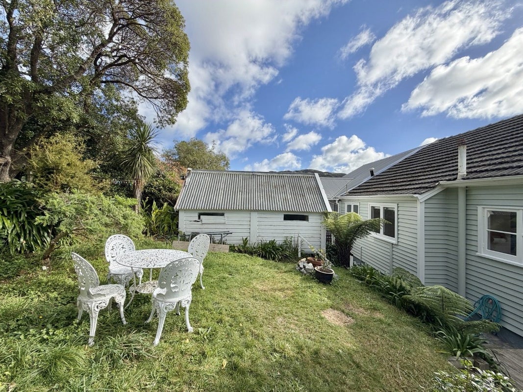 14 Warwick Street, Wilton, Wellington - Carousel 11