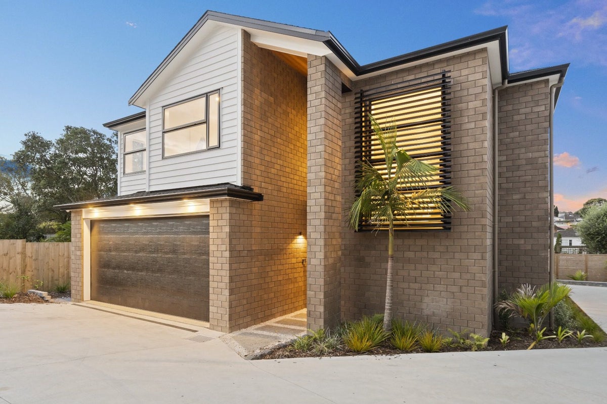 35A Corunna Road, Milford, Auckland - Carousel 1