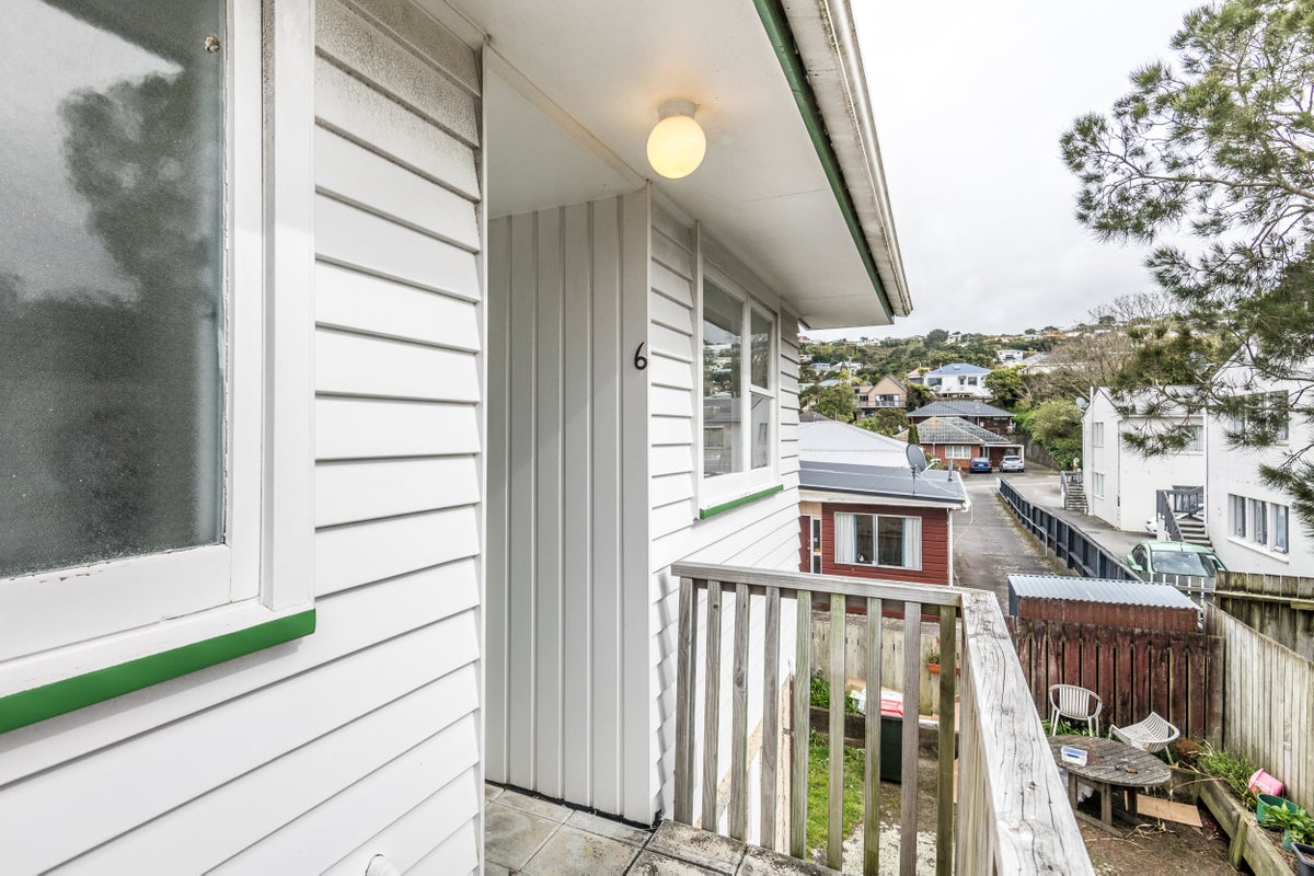 6/23 Trafalgar Street, Johnsonville, Wellington - Carousel 19