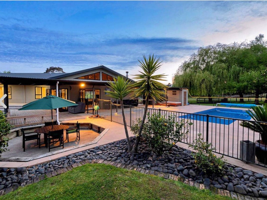 151 Top Road, Albany - Carousel 1