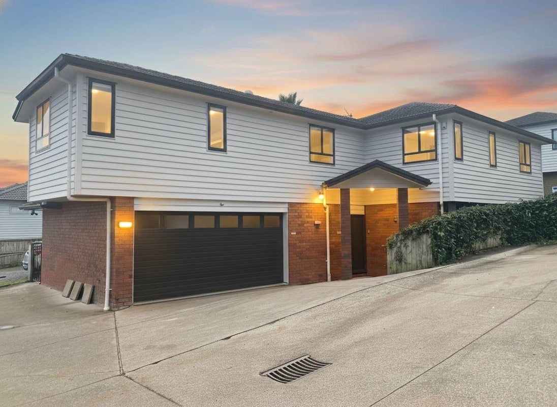 35C Hayr Road, Three Kings, Auckland - Carousel 1