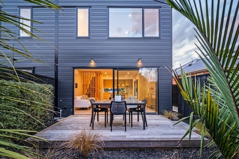 9A De Luen Street, Point Chevalier, Auckland - Carousel 1