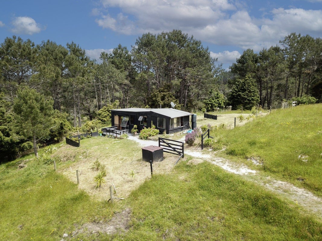 70 Opanake Road, Parore - Carousel 2