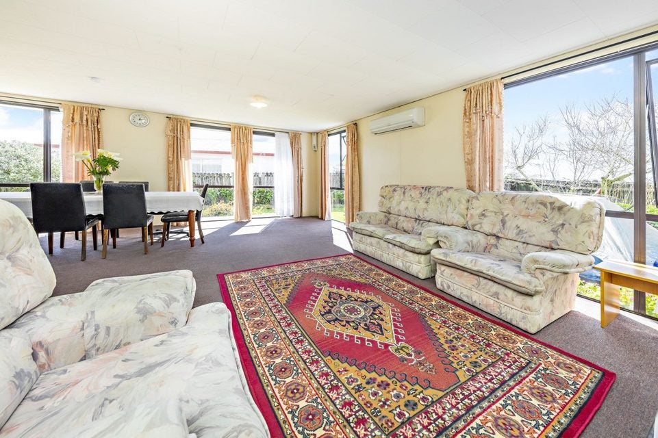 27 Barneys Farm Road, Clendon Park, Auckland - Carousel 2