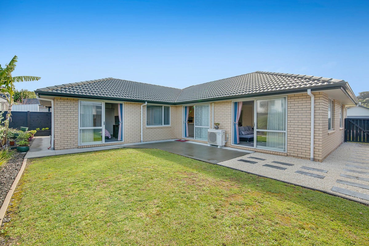 17 Trevally Place, Snells Beach, Snells Beach - Carousel 1