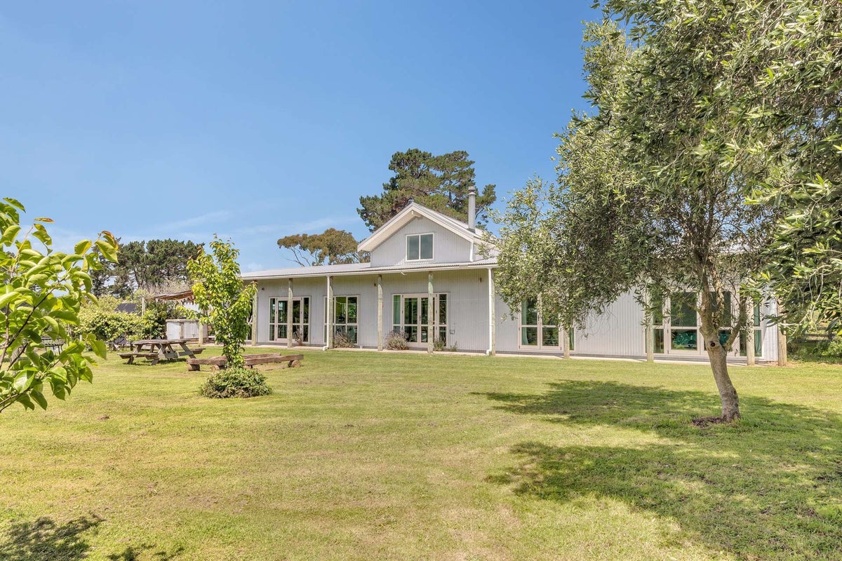 400 State Highway 3, Kaitoke, Whanganui - Carousel 2