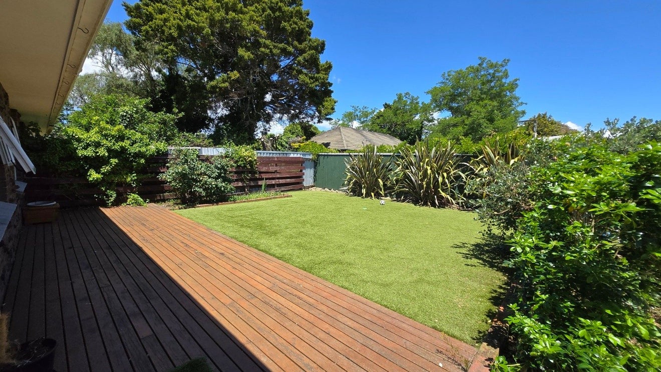 2/8 Islington Street, Trentham, Upper Hutt - Carousel 1