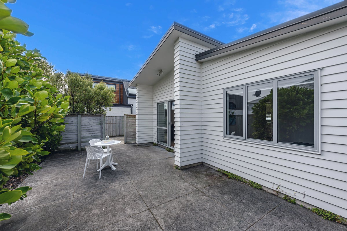 16A Argentine Avenue, Miramar, Wellington - Carousel 2