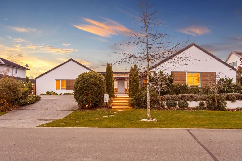 8 East Stream Lane, Northwood, Christchurch - Carousel 2