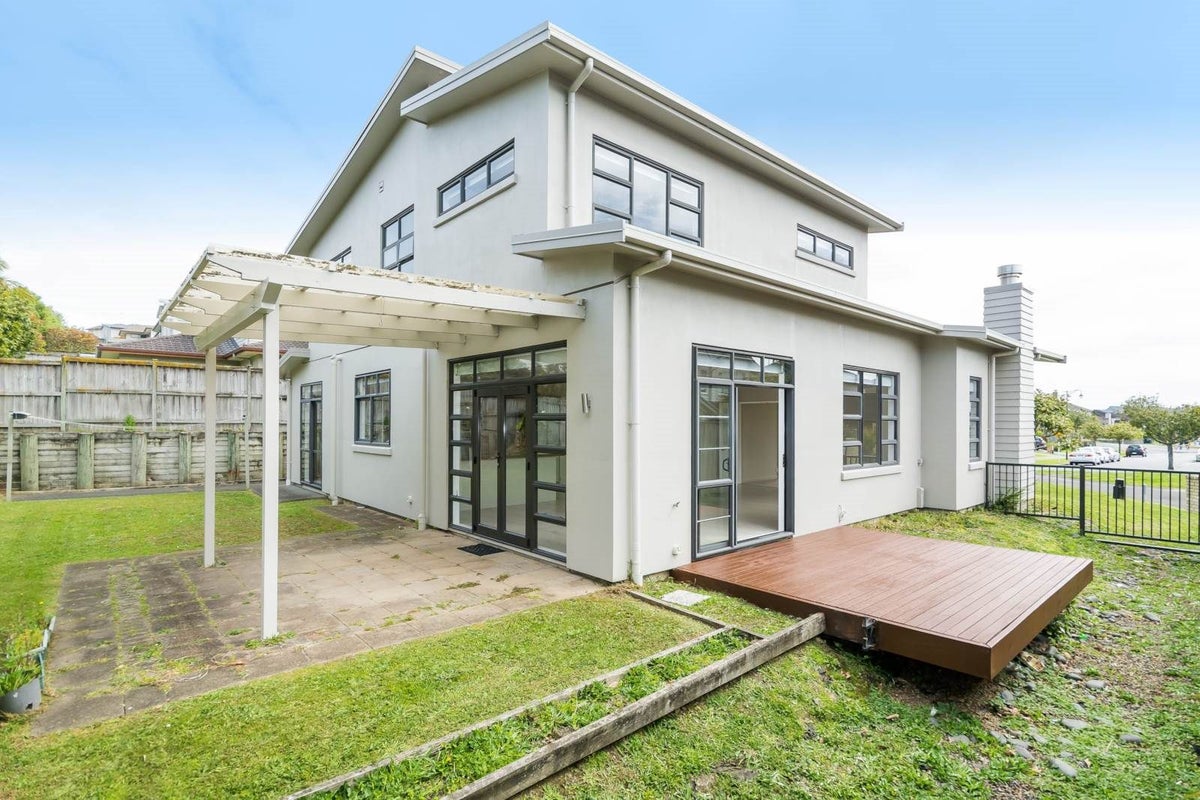21 Laurel Oak Drive, Schnapper Rock, Auckland - Carousel 2