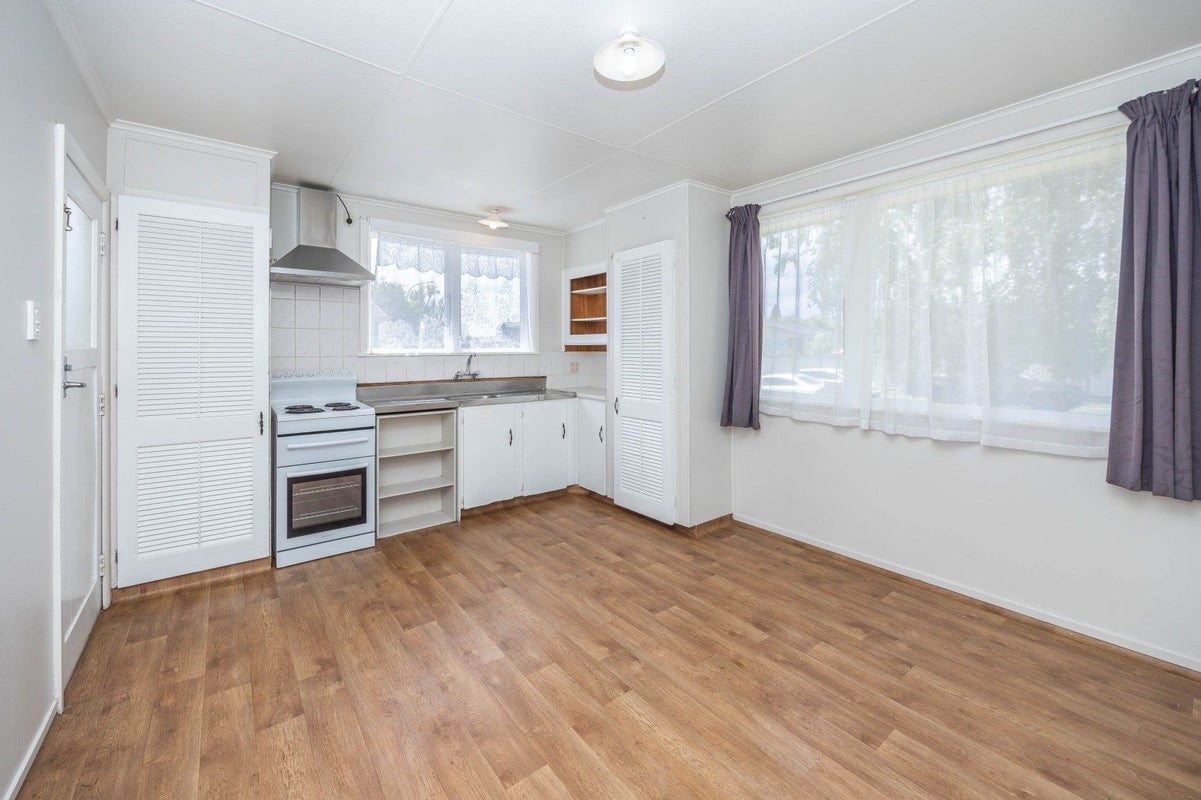 25 Bellmont Avenue, Chartwell, Hamilton - Carousel 2