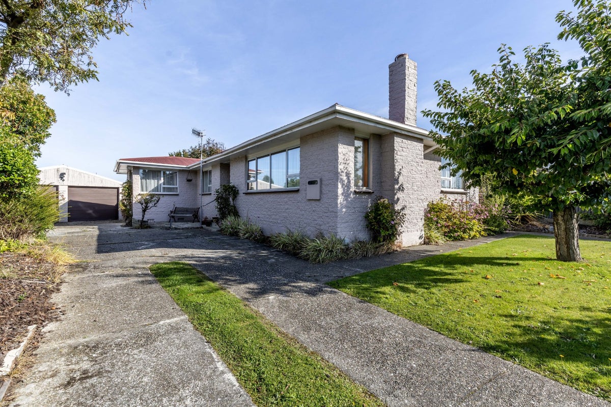 106 Waiau Crescent, Kingswell, Invercargill - Carousel 1