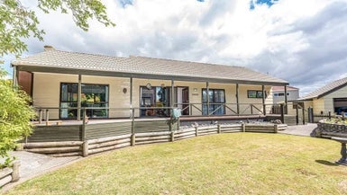 5 Monowai Place, Aramoho, Whanganui - Carousel 1