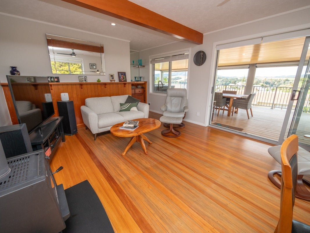 10 Richmond Road, Mangonui, Mangonui - Carousel 2