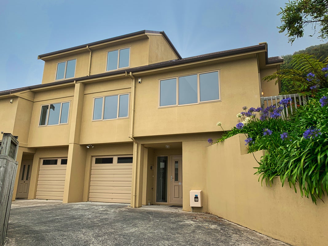 15 Sirsi Terrace, Broadmeadows, Wellington - Carousel 1