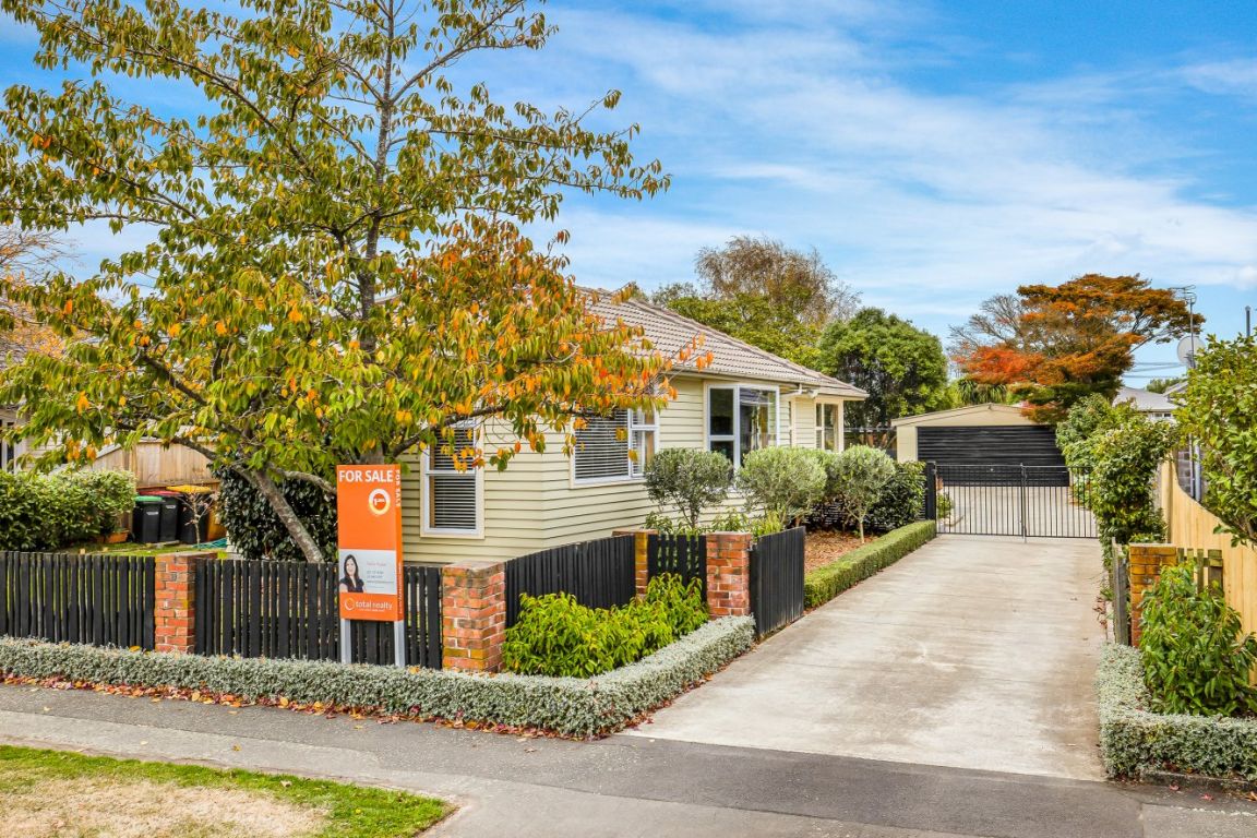77 Mooray Avenue, Bishopdale, Christchurch - Carousel 1