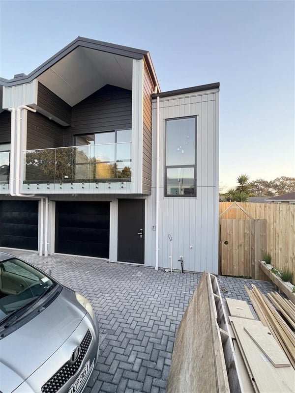 18C Jutland Road, Manurewa, Auckland - Carousel 1
