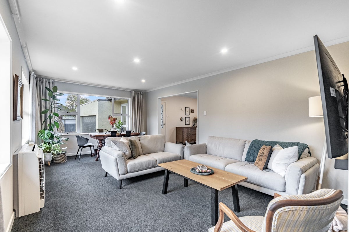 157 Salford Street, Rosedale, Invercargill - Carousel 1