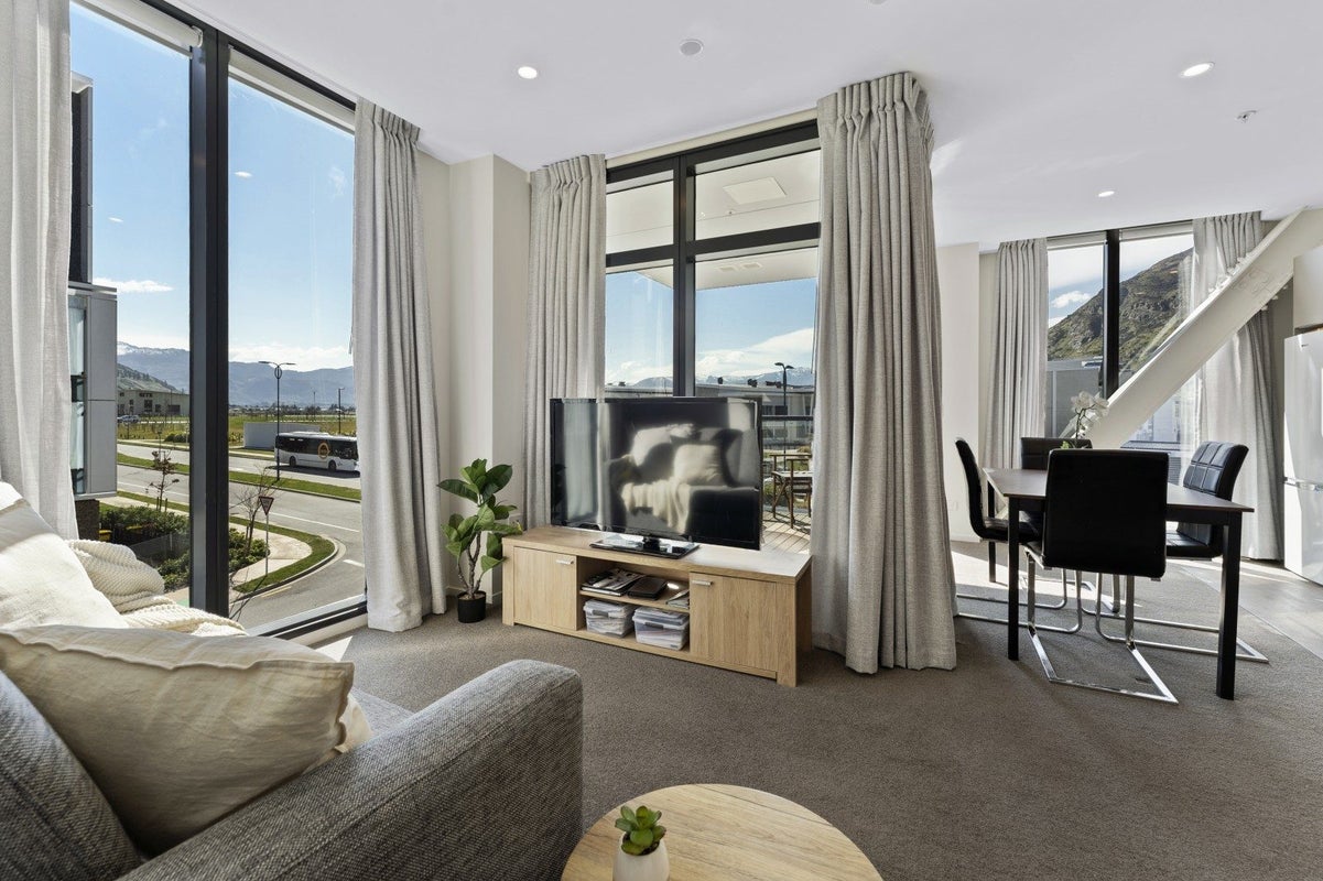 201/30 Red Oaks Drive, Frankton, Queenstown - Carousel 1