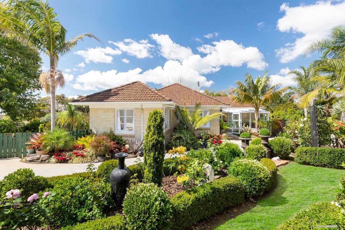 1389 Waiuku Road, Waiuku - Carousel 2