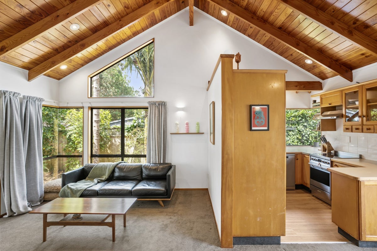 1/57 Te Kanawa Crescent, Henderson, Auckland - Carousel 2