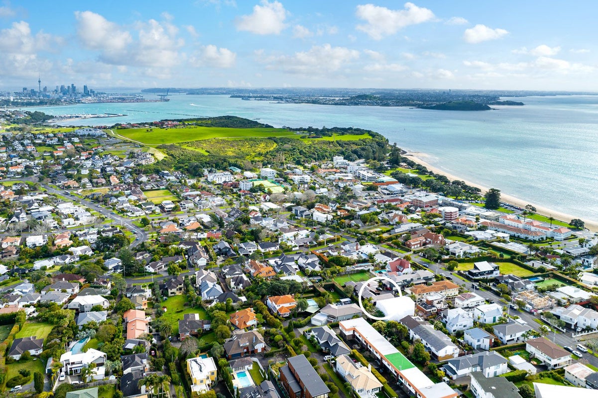 5/33 Ronaki Road, Mission Bay, Auckland - Carousel 11