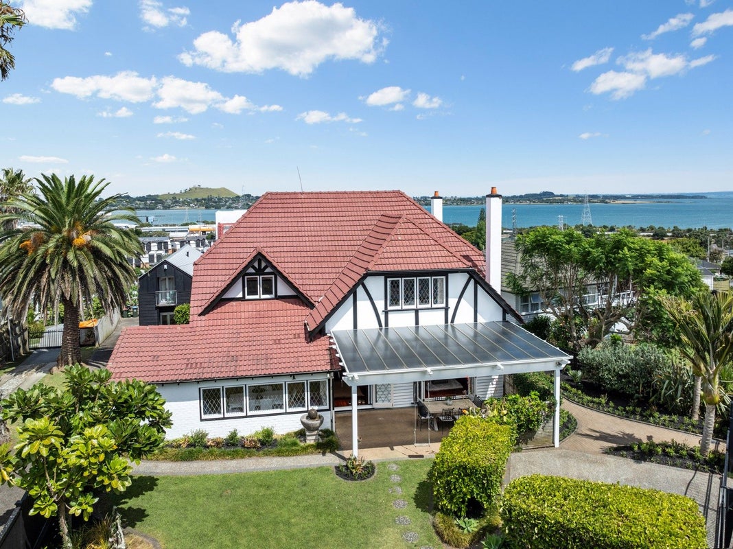 41 Quadrant Road, Onehunga, Auckland - Carousel 1