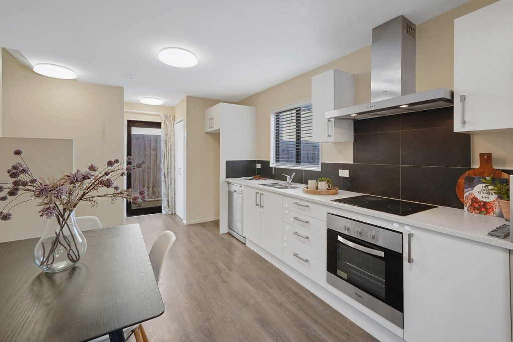 6/116 Stanmore Road, Linwood, Christchurch - Carousel 1
