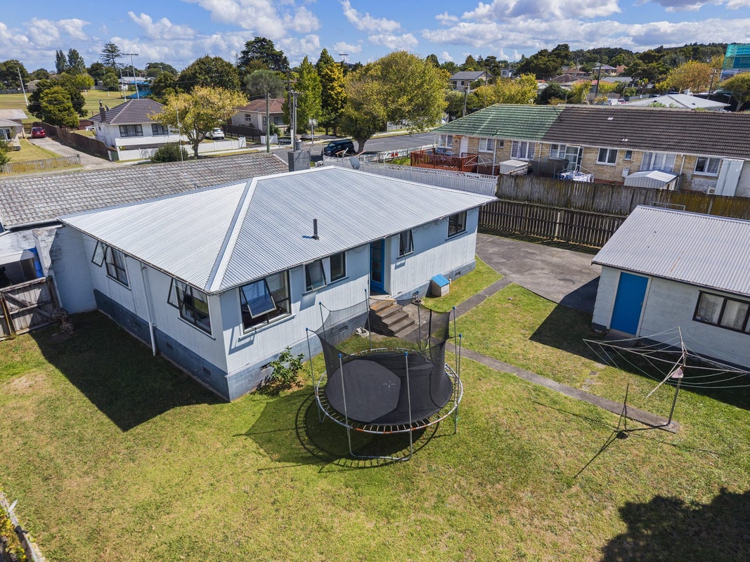 2/10 Fleming Street, Manurewa East, Auckland - Carousel 2