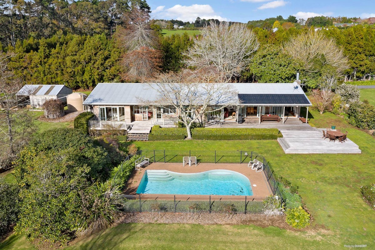 144C Runciman Road, Pukekohe East, Pukekohe - Carousel 1