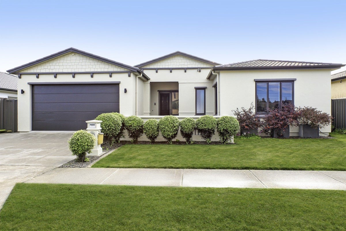 16 Hunter Drive, Awatoto, Napier - Carousel 1