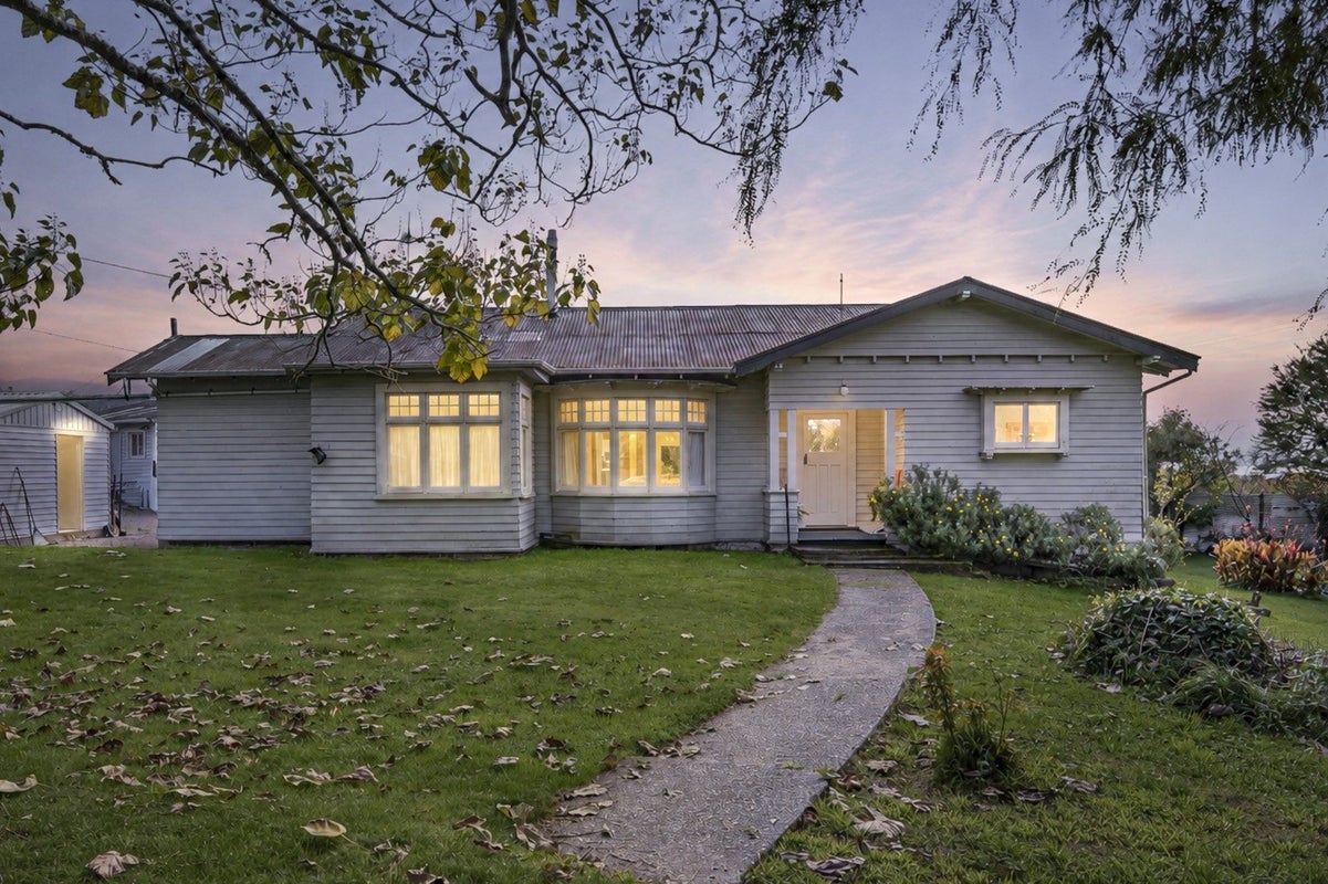 118 Holdaway Road, Lower Moutere - Carousel 1